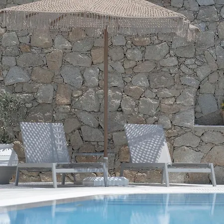 מלון Mykonos Essence Adults Only 4*